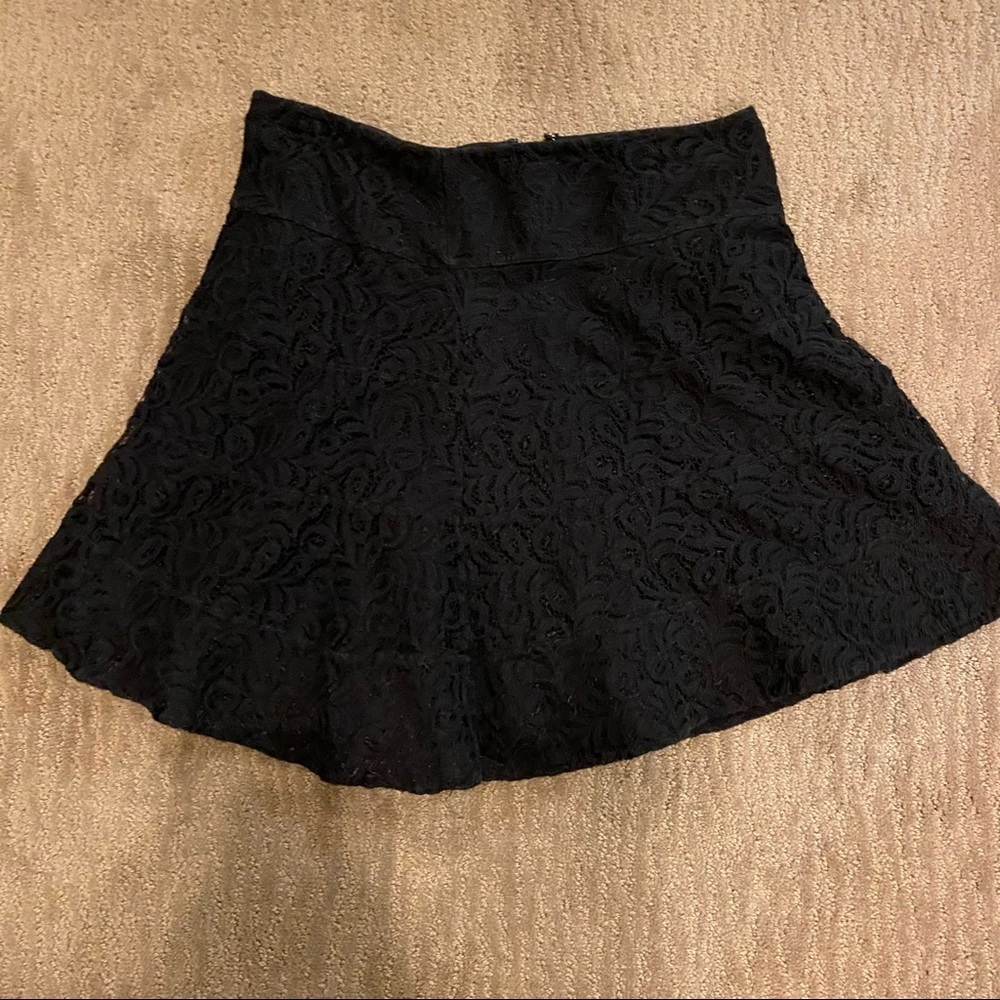 Express - lace skirt